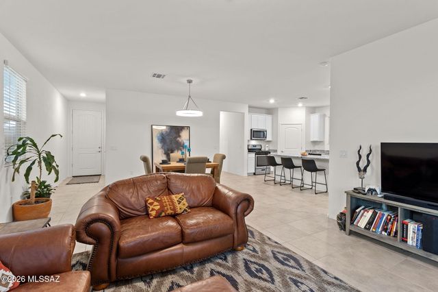 13166 E Iron Chief Drive, Tucson, AZ 85747