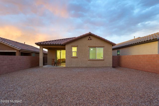 13166 E Iron Chief Drive, Tucson, AZ 85747