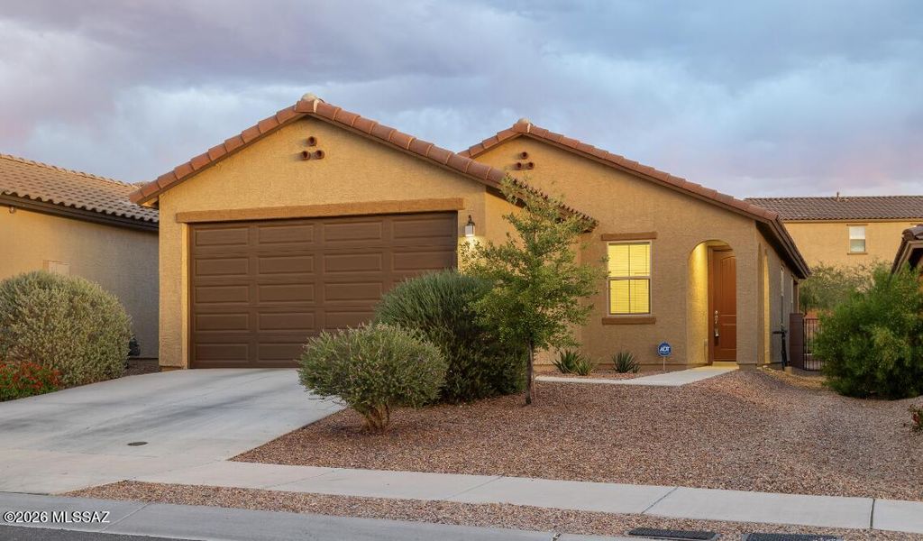 13166 E Iron Chief Drive, Tucson, AZ 85747