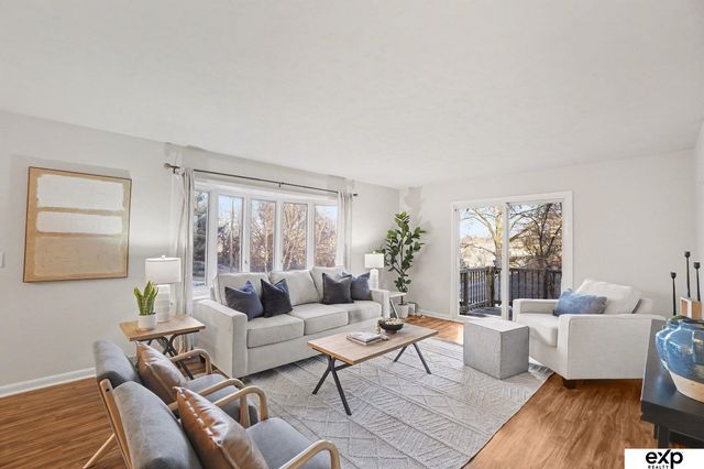 7923 Harney Street, Omaha, NE 68114