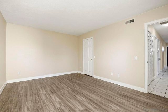 525 N Beech St 23, Escondido, CA 92025