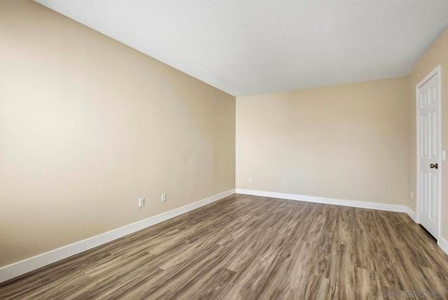 525 N Beech St 23, Escondido, CA 92025