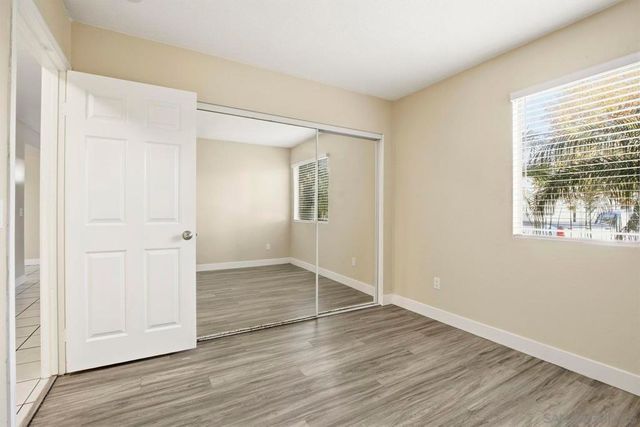 525 N Beech St 23, Escondido, CA 92025