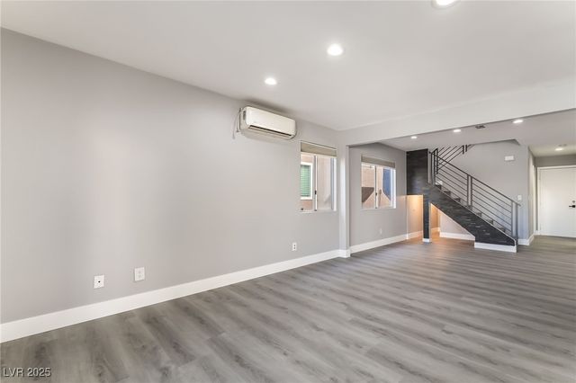 7970 Cadenza Lane, Las Vegas, NV 89123