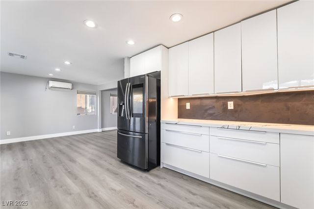 7970 Cadenza Lane, Las Vegas, NV 89123