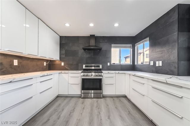 7970 Cadenza Lane, Las Vegas, NV 89123