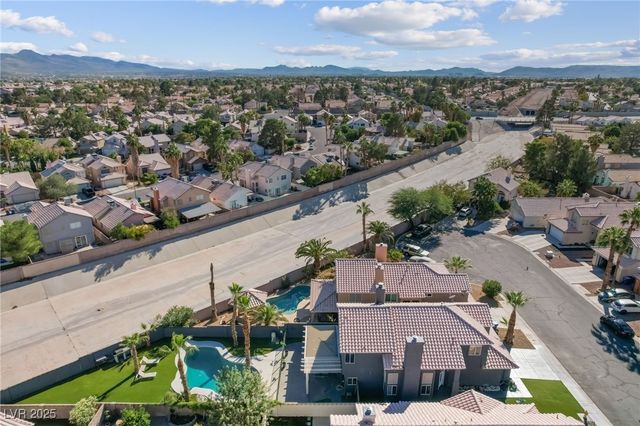 7970 Cadenza Lane, Las Vegas, NV 89123