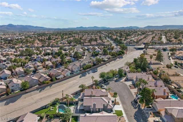 7970 Cadenza Lane, Las Vegas, NV 89123