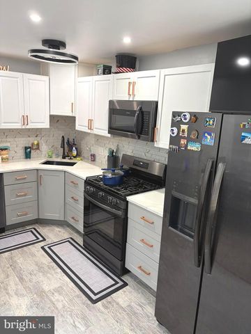 7602 WOODCREST AVE, Philadelphia, PA 19151