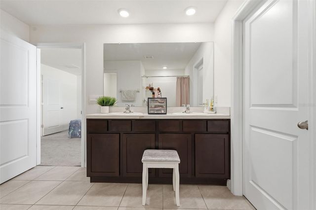 36882 GOFFAUX LOOP, Zephyrhills, FL 33541