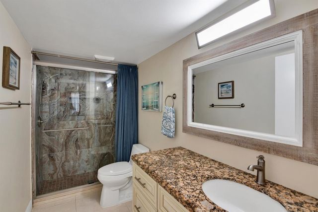 10223 N Circle Lake Drive 102, Boynton Beach, FL 33437
