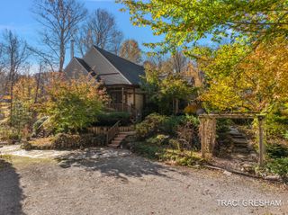 4960 S Hilton Park Road, Fruitport, MI 49415