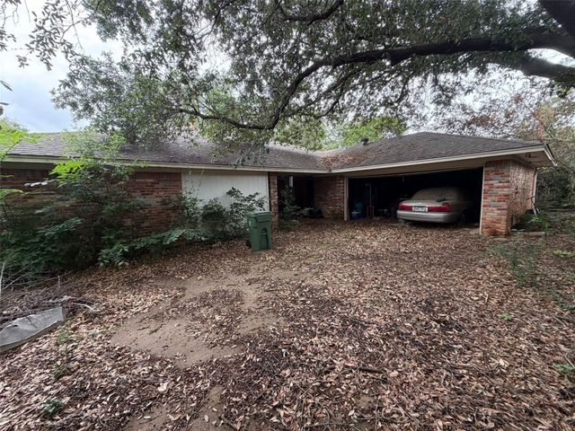 1804 Kingsborough Drive, Arlington, TX 76015