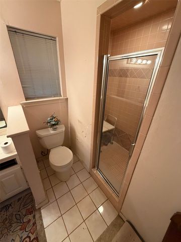 1804 Kingsborough Drive, Arlington, TX 76015