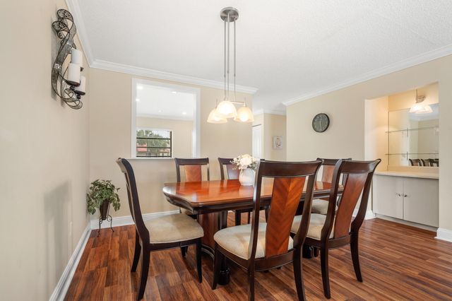 21218 Lago Circle H, Boca Raton, FL 33433