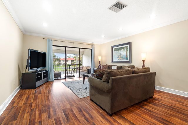 21218 Lago Circle H, Boca Raton, FL 33433