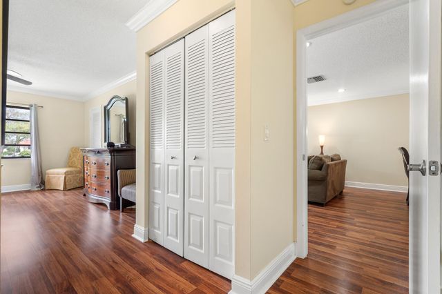 21218 Lago Circle H, Boca Raton, FL 33433