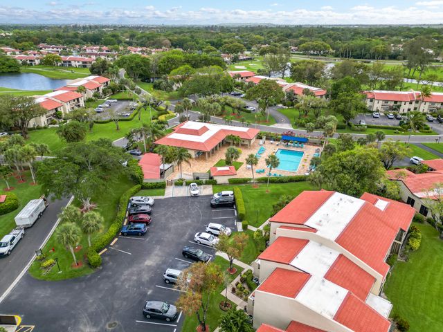 21218 Lago Circle H, Boca Raton, FL 33433