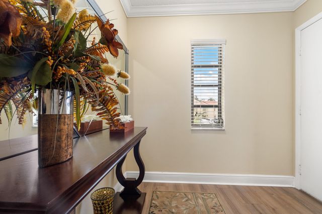 21218 Lago Circle H, Boca Raton, FL 33433