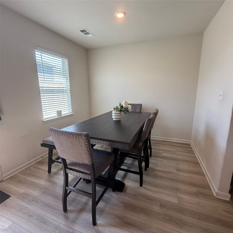 1416 Sunkiss Dr, Fort Worth, TX 76140