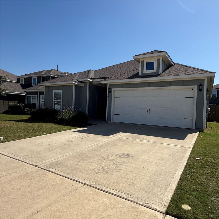 1416 Sunkiss Dr, Fort Worth, TX 76140