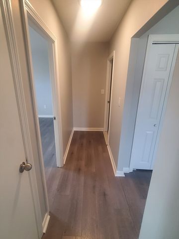 215 Pearl Street 11, Stoughton, MA 02702