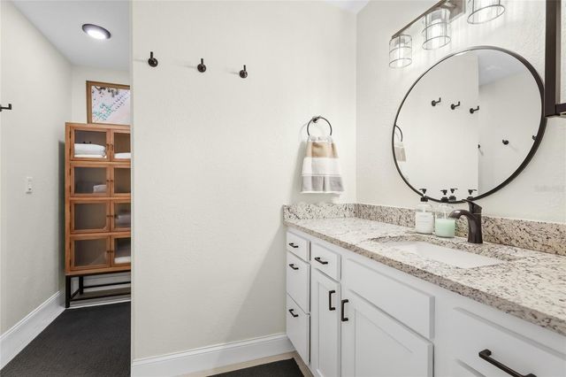 6513 29TH AVENUE W, Bradenton, FL 34209