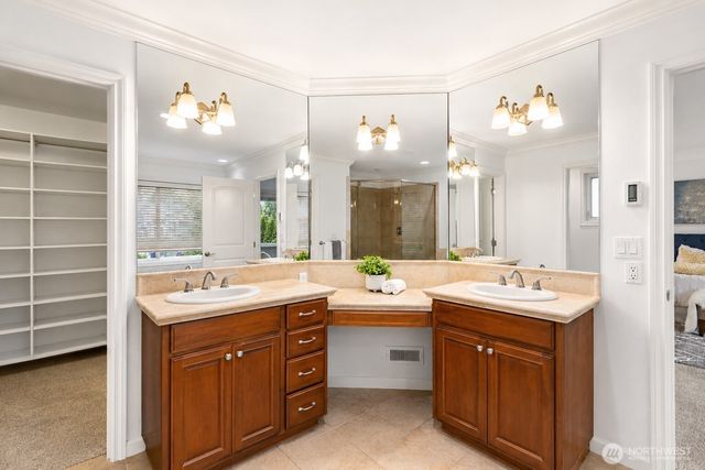 20212 83rd Place NE, Kenmore, WA 98028