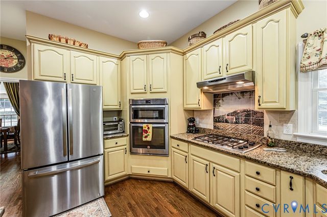 7081 Harrison Bluff Ln, Quinton, VA 23141
