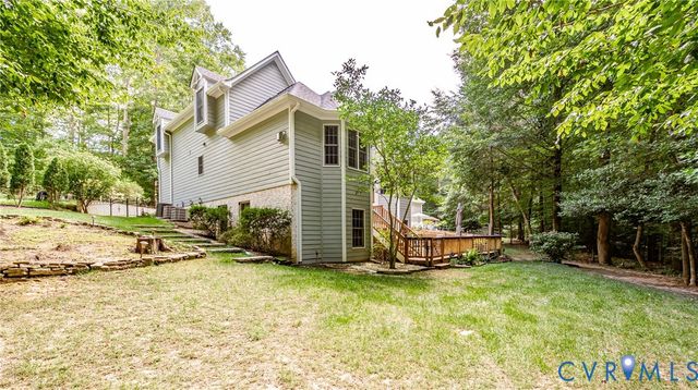 7081 Harrison Bluff Ln, Quinton, VA 23141