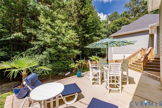7081 Harrison Bluff Ln, Quinton, VA 23141
