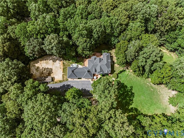 7081 Harrison Bluff Ln, Quinton, VA 23141