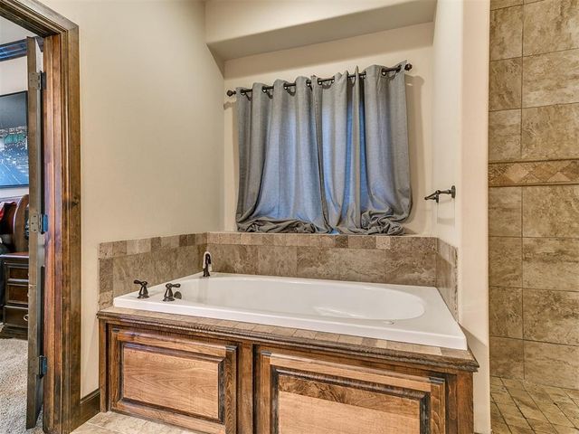 717 Belmar Drive, Edmond, OK 73025