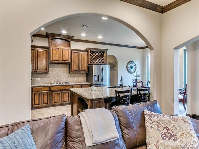 717 Belmar Drive, Edmond, OK 73025