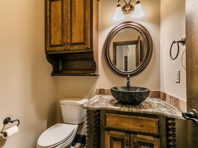 717 Belmar Drive, Edmond, OK 73025