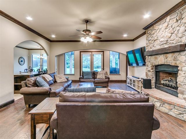 717 Belmar Drive, Edmond, OK 73025
