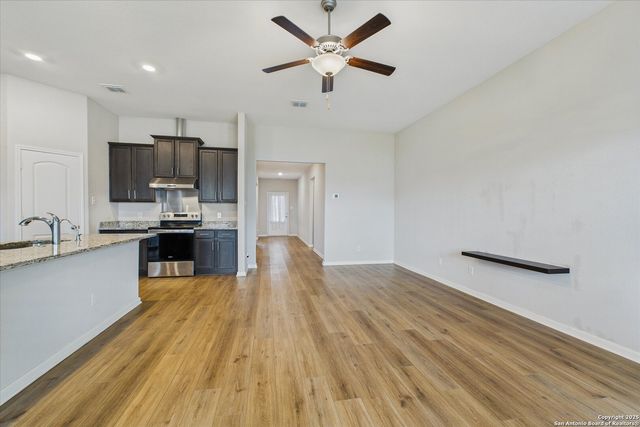 9135 Bennett, Converse, TX 78109