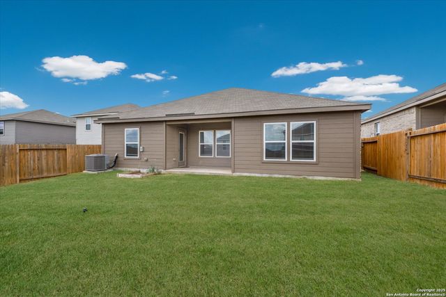 9135 Bennett, Converse, TX 78109
