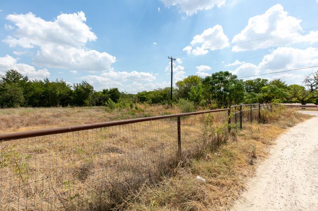 328 Simmons Way, Cedar Hill, TX 75104