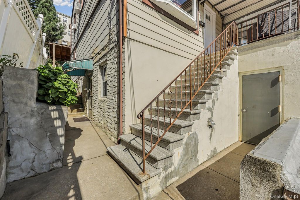 187 Woodland Avenue, Yonkers, NY 10703 — photo 3