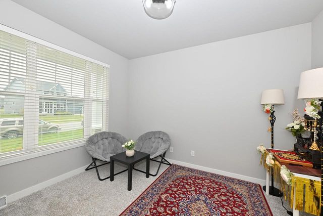W201N5523 Magnolia LANE, Menomonee Falls, WI 53051