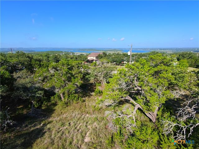 2350 Sunset Ridge, Canyon Lake, TX 78133