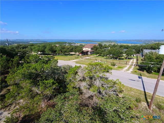 2350 Sunset Ridge, Canyon Lake, TX 78133