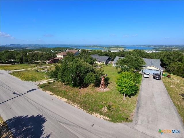 2350 Sunset Ridge, Canyon Lake, TX 78133