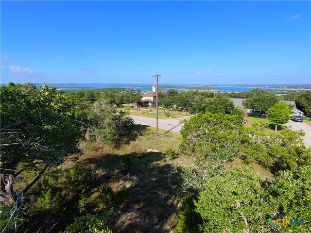 2350 Sunset Ridge, Canyon Lake, TX 78133