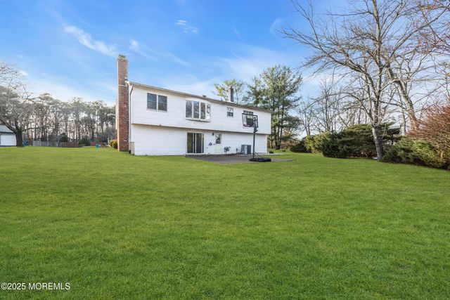 107 Old Bridge Drive, Howell, NJ 07731