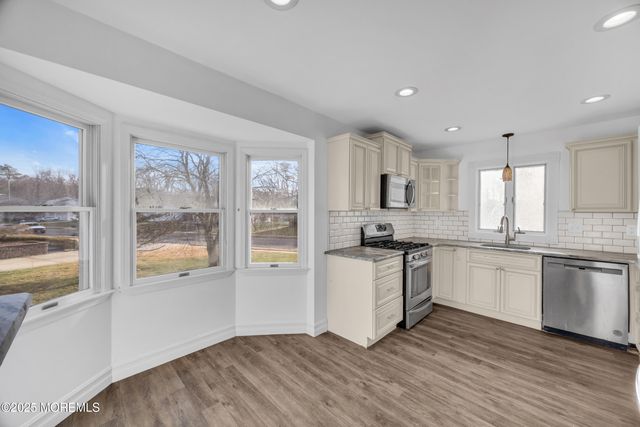 107 Old Bridge Drive, Howell, NJ 07731