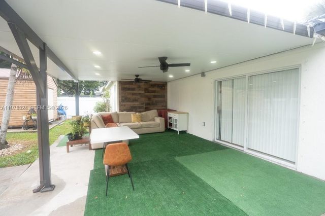 10704 SW 167th St, Miami, FL 33157