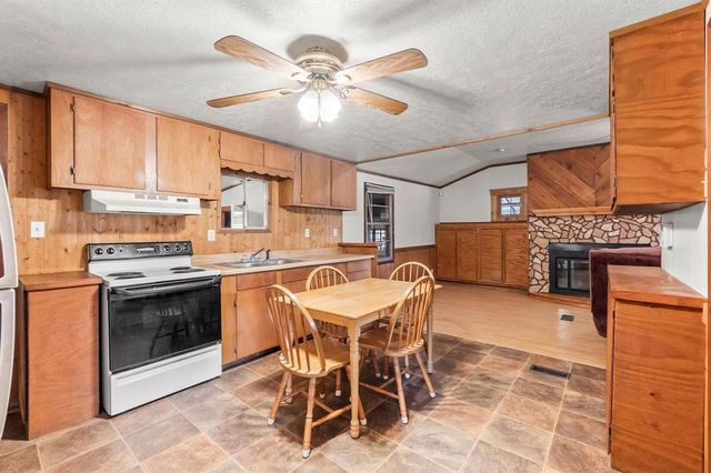 3840 N Fm 356, Onalaska, TX 77360