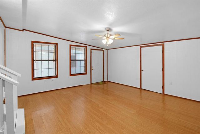3840 N Fm 356, Onalaska, TX 77360